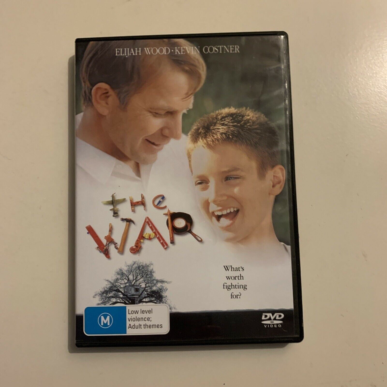 The War Dvd 2013 Elijah Wood Kevin Costner Region 4and2 Retro Unit