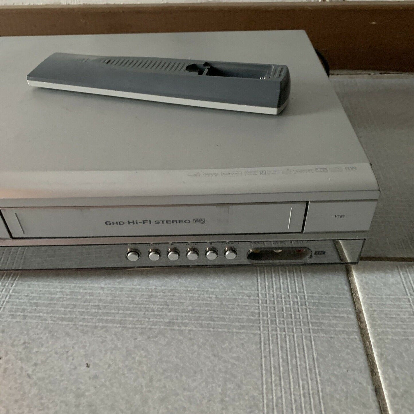 LG VCR DVD V181 Combo Player With Remote *VHS Not Working Parts Or Re