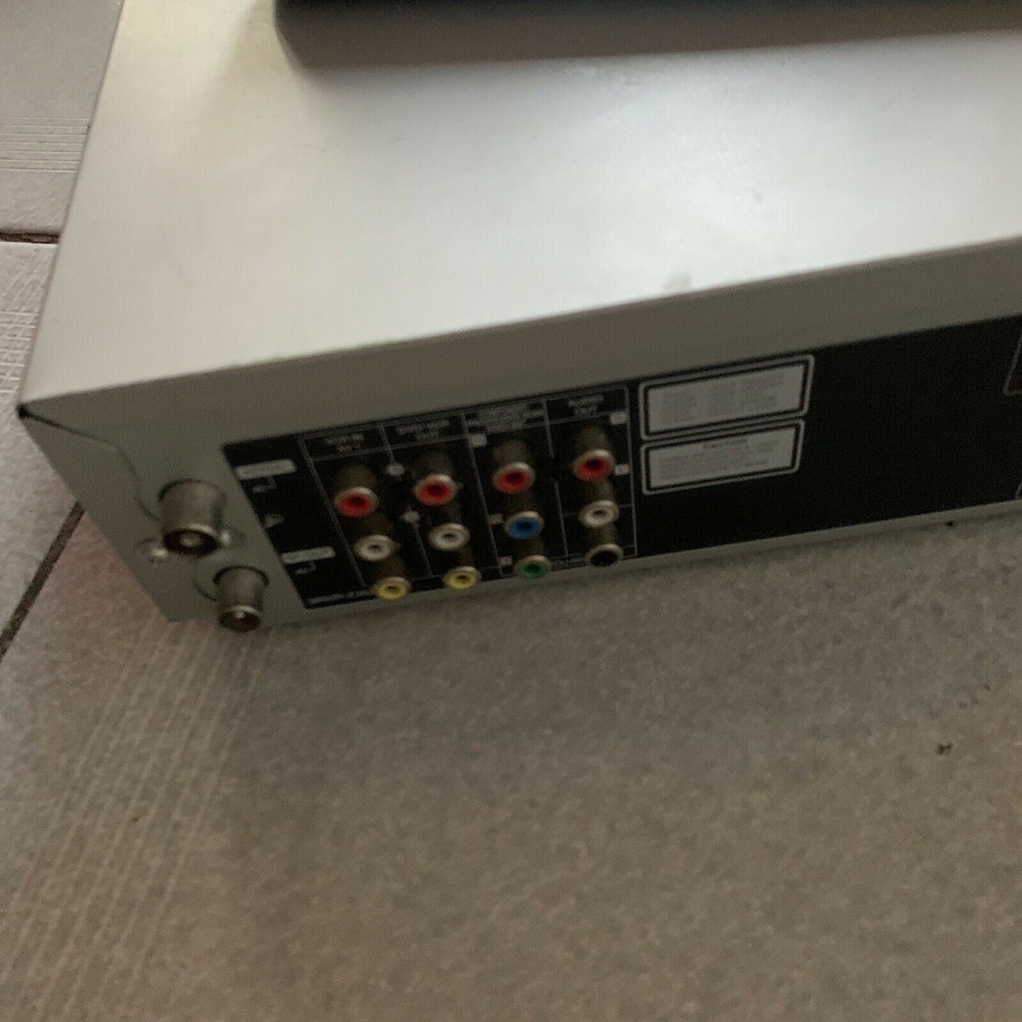 LG VCR DVD V181 Combo Player With Remote *VHS Not Working Parts Or Re