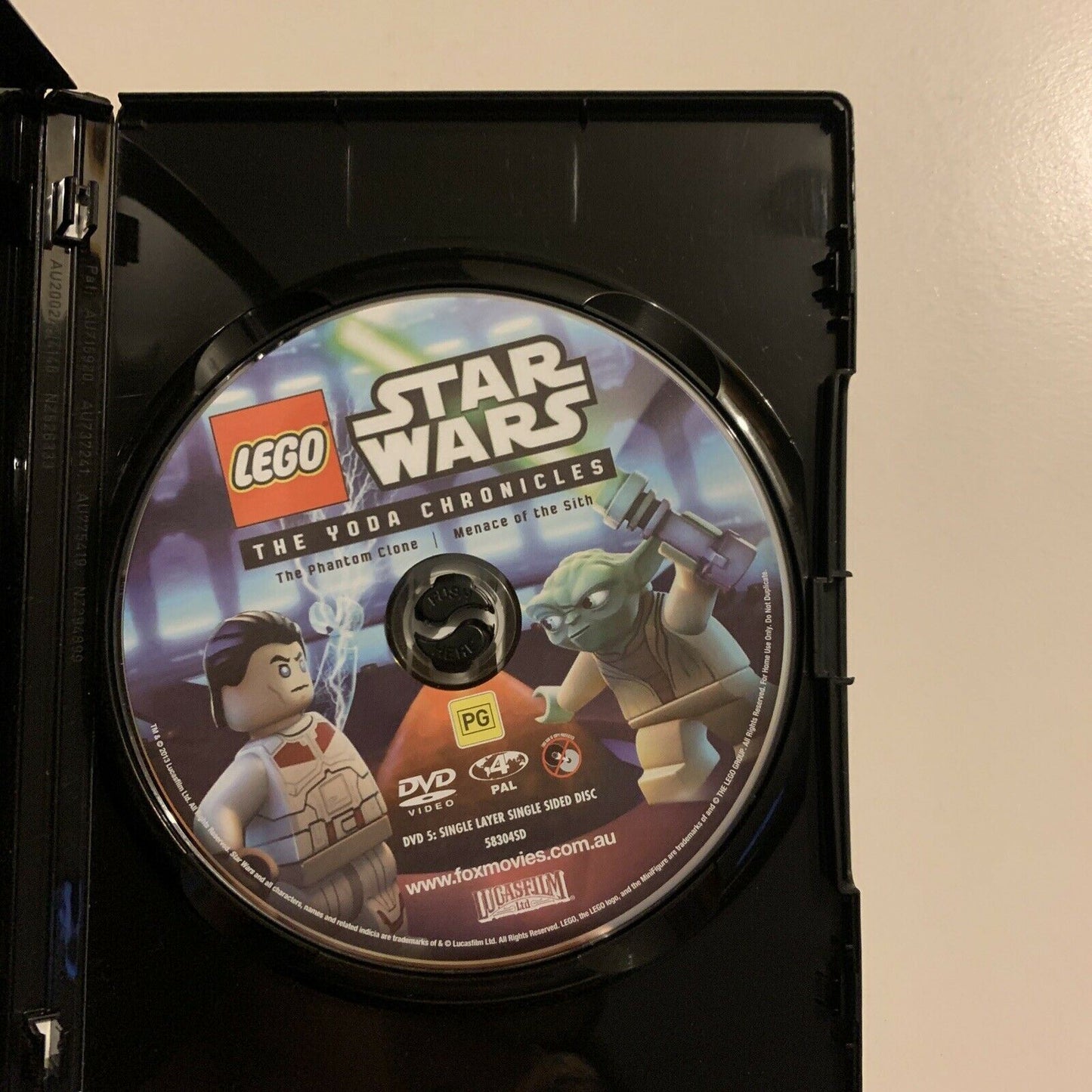 The LEGO Star Wars - The Yoda Chronicles (DVD, 2015)