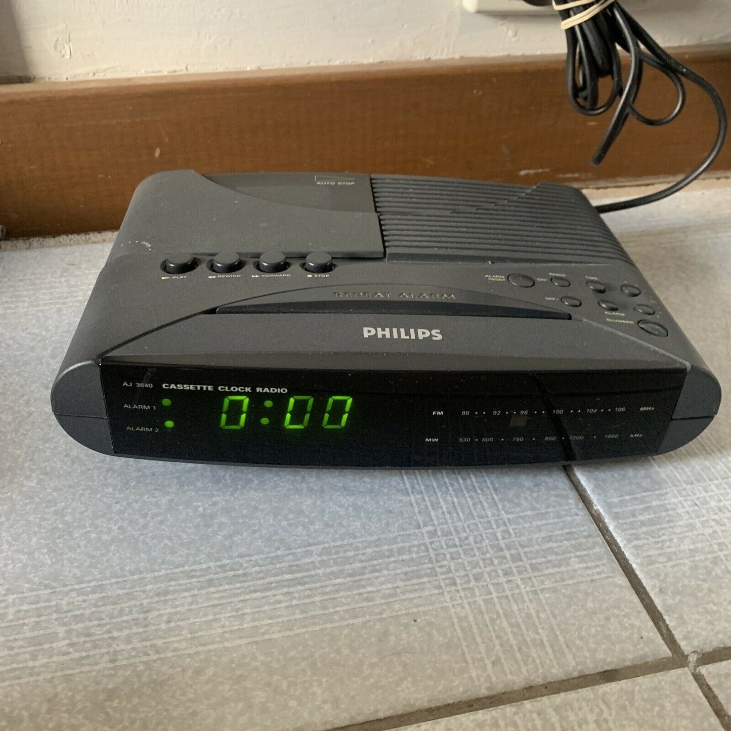 Philips Cassette Clock Alarm Radio AJ3840/10 *Cassette Not Working. Parts Only*