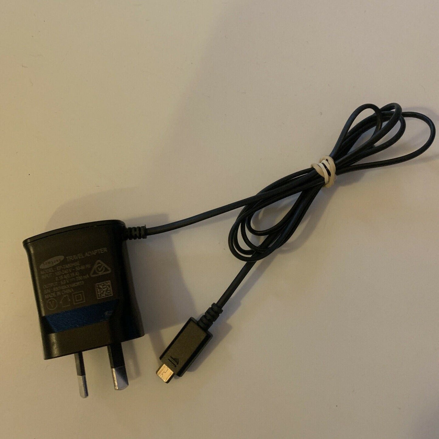 Genuine Samsung EP-TA60HBE Travel Adapter Micro USB 100-240V 5V 700mA