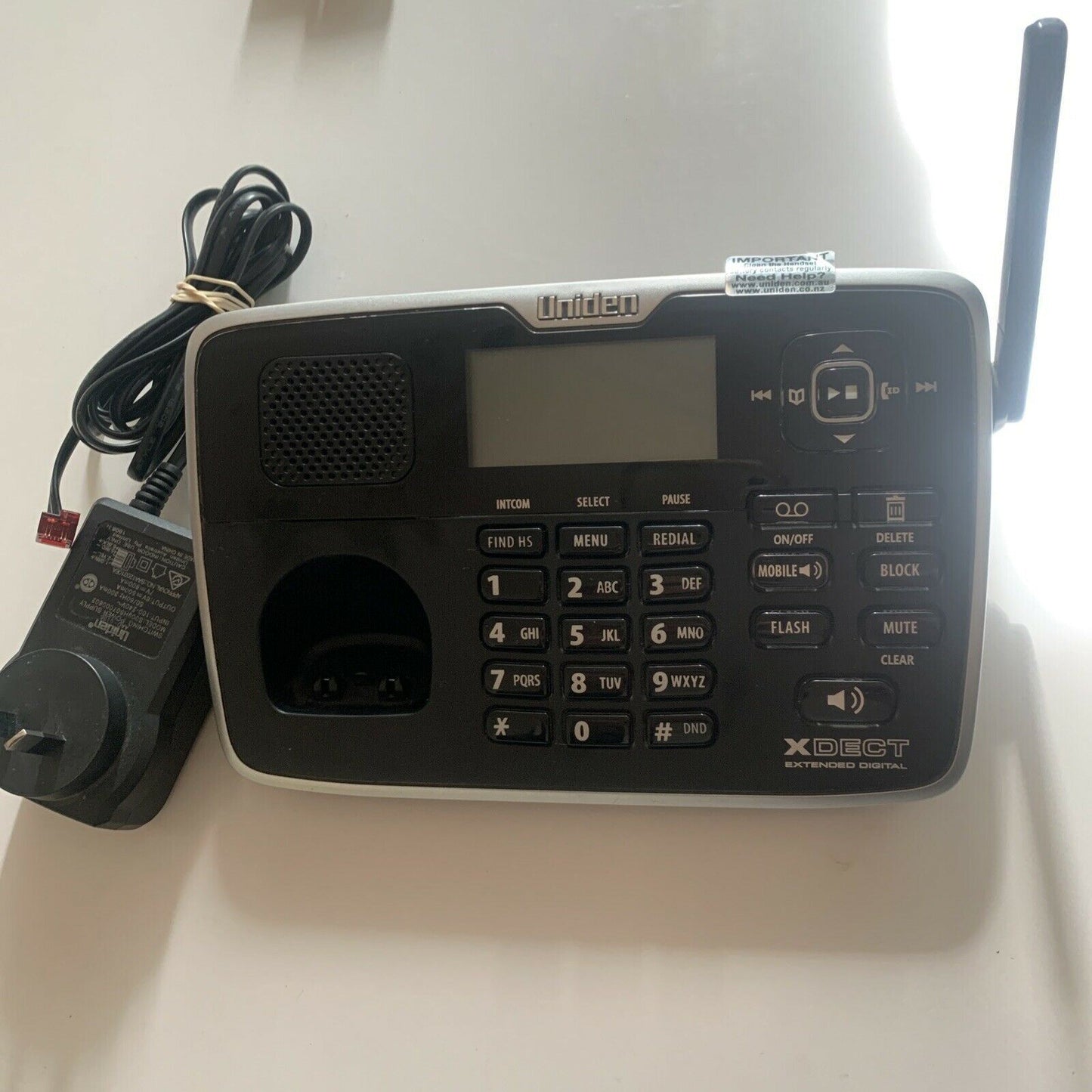 Uniden XDECT Digital Answering Machine Charging Base *Charging Base On