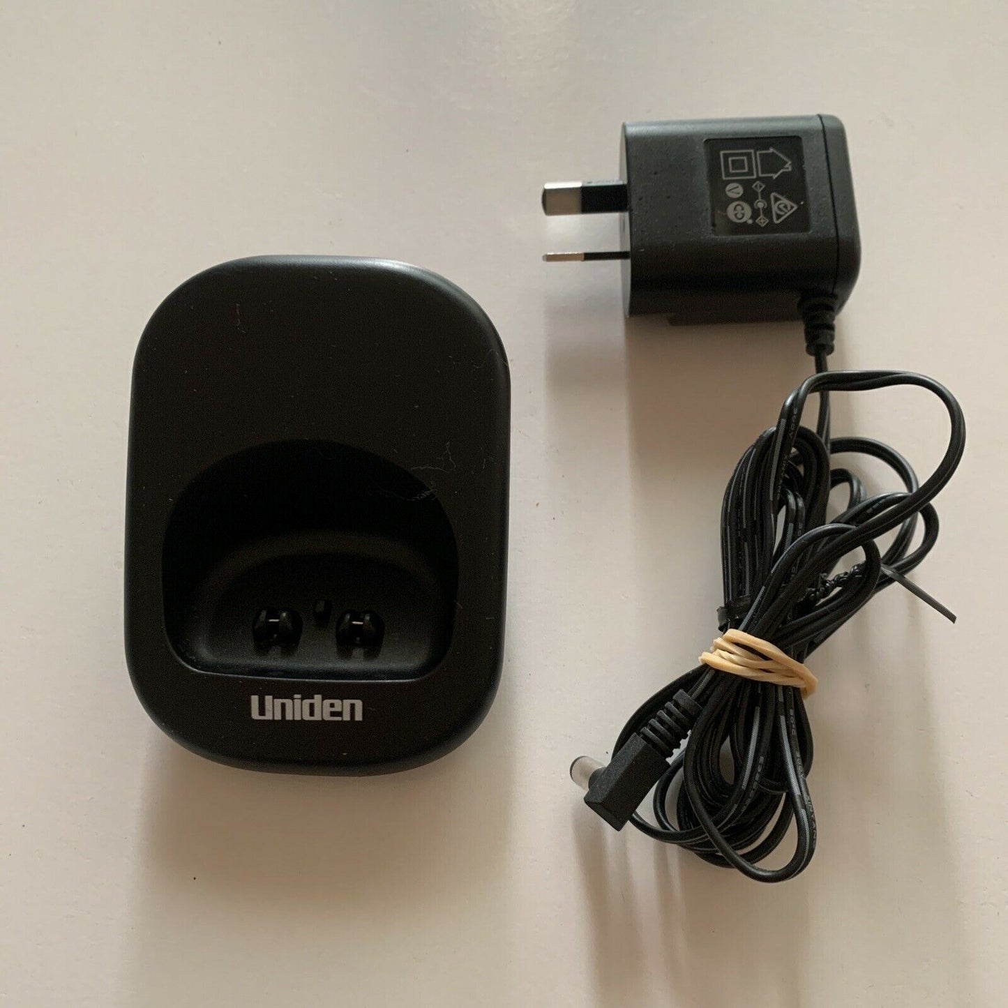 Uniden Cordless Telephone Charger With AAD-600S(R) Adapter