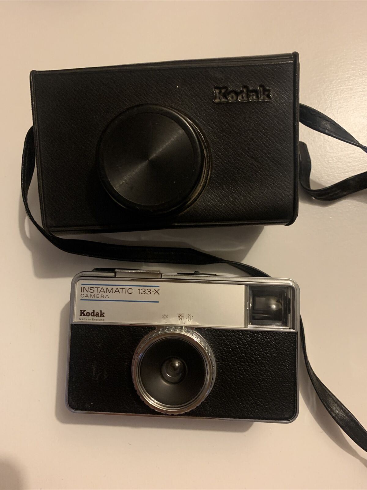Vintage Kodak Instamatic 133-X Film Camera with case