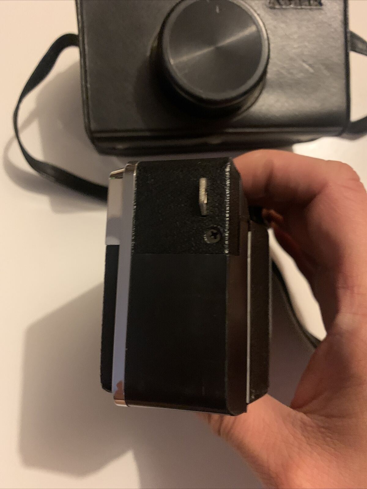 Vintage Kodak Instamatic 133-X Film Camera with case