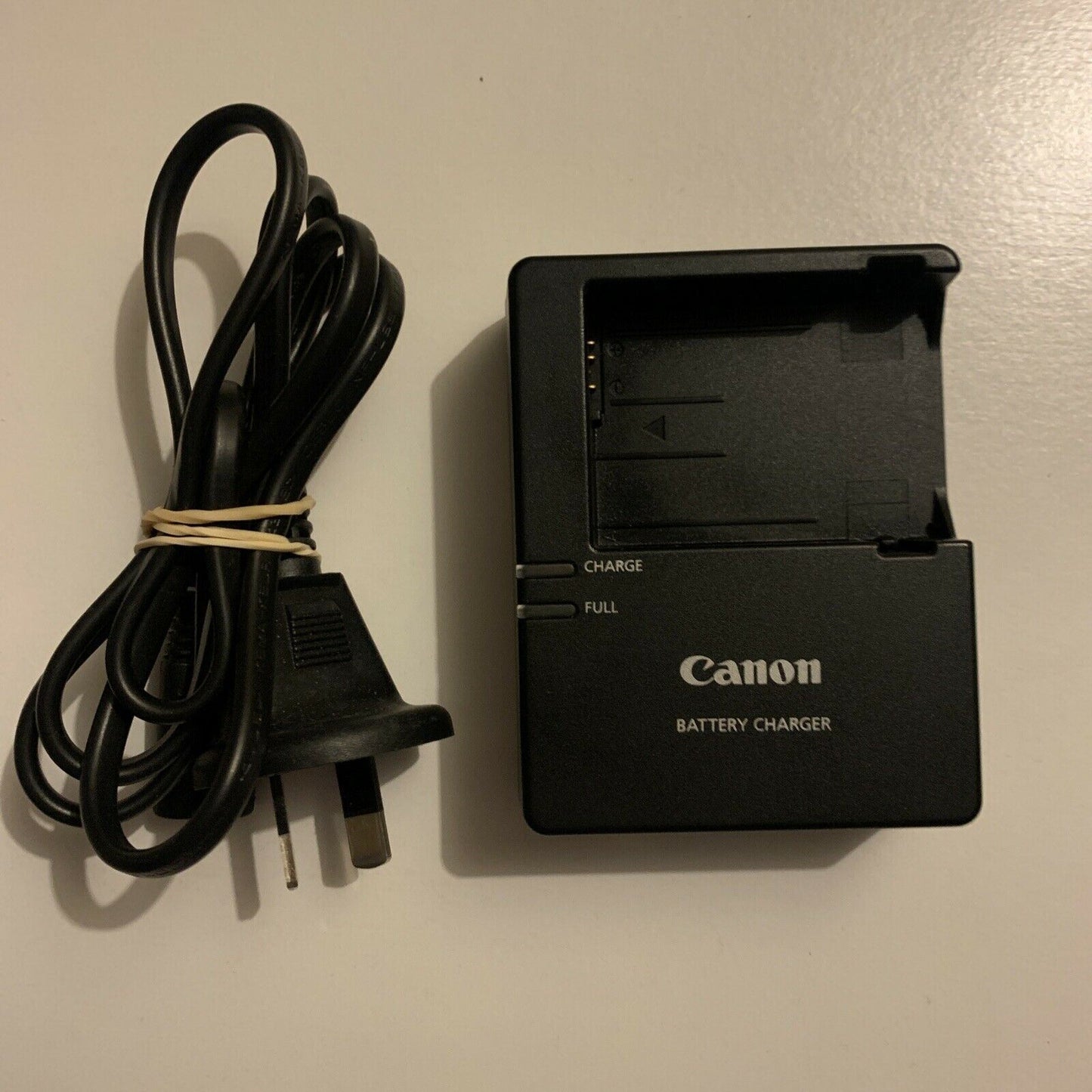 Genuine Canon LC-E8C Battery Charger EOS 550D, EOS 600D, EOS 650D, EOS 700D