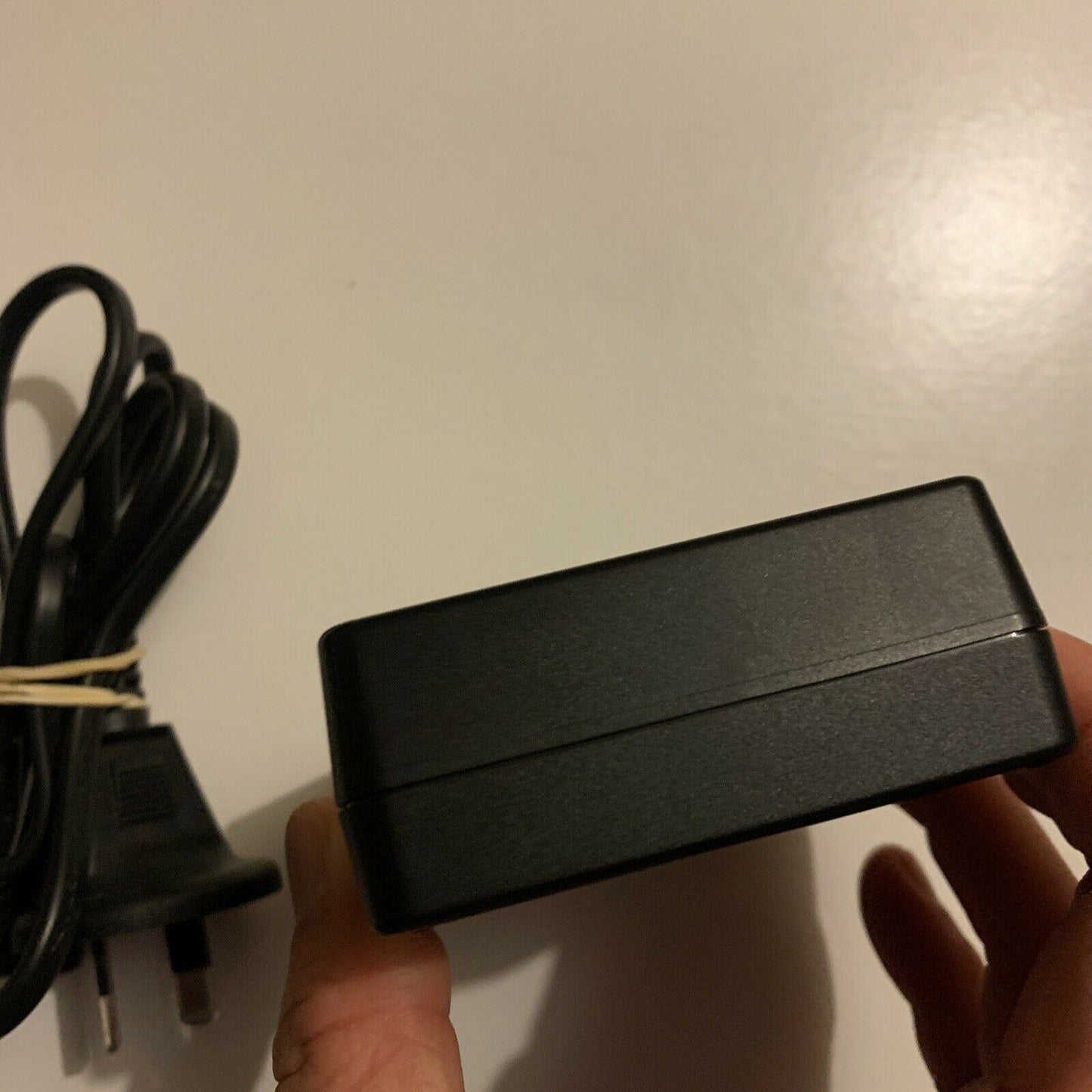 Genuine Canon LC-E8C Battery Charger EOS 550D, EOS 600D, EOS 650D, EOS 700D