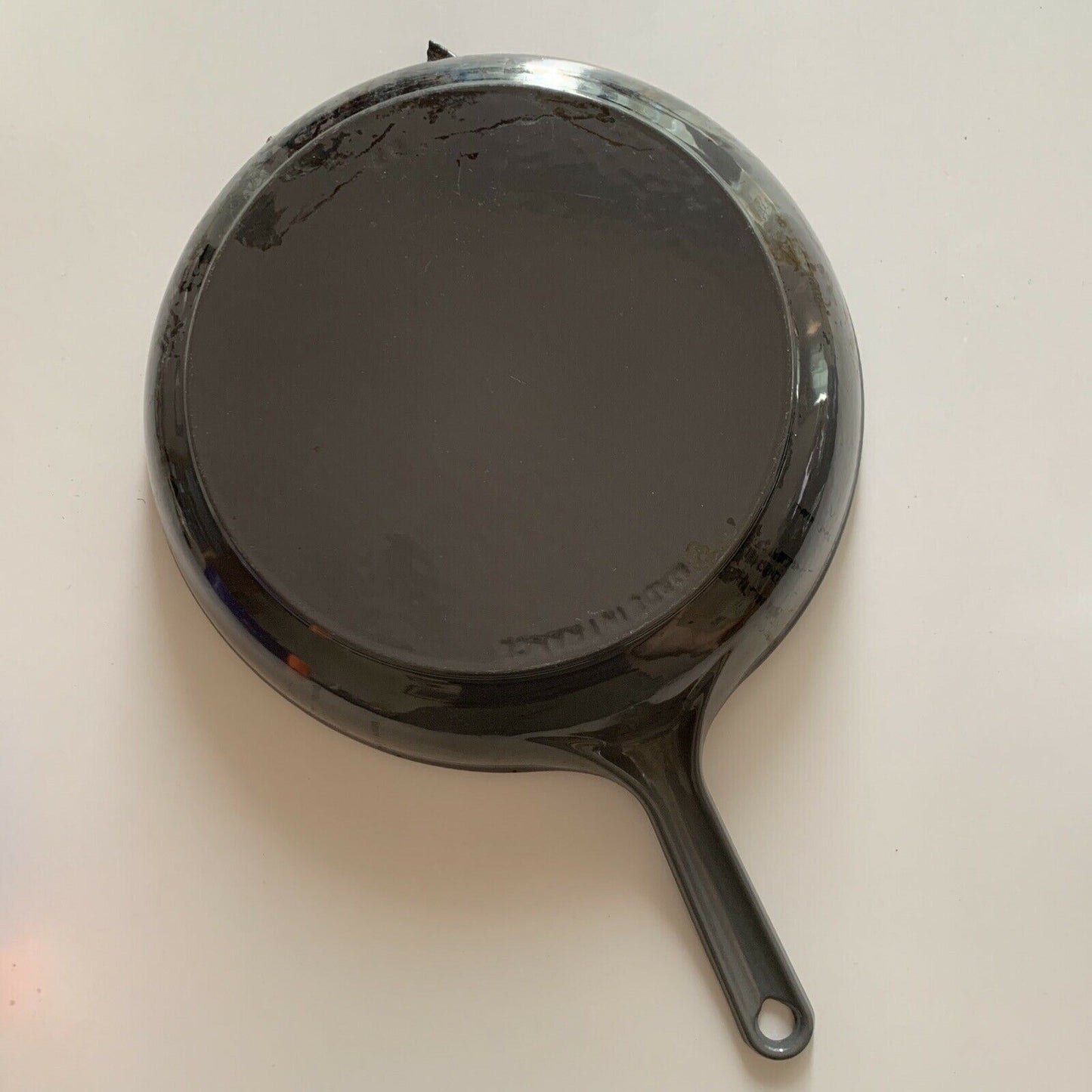 Chasseur Frypan with Cast Handle 28cm *Broken helper handle*