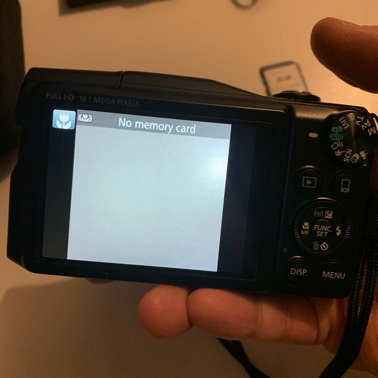 Canon SX700HS Digital Camera 16.1 MP With Carrying Case, Charger