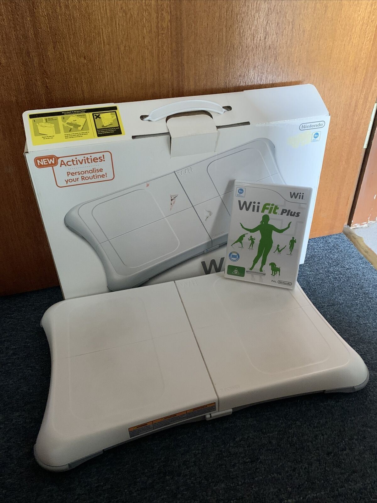 Nintendo Wii Fit Plus Balance Board And Wii Fit Plus Game (Wii, 2009) PAL