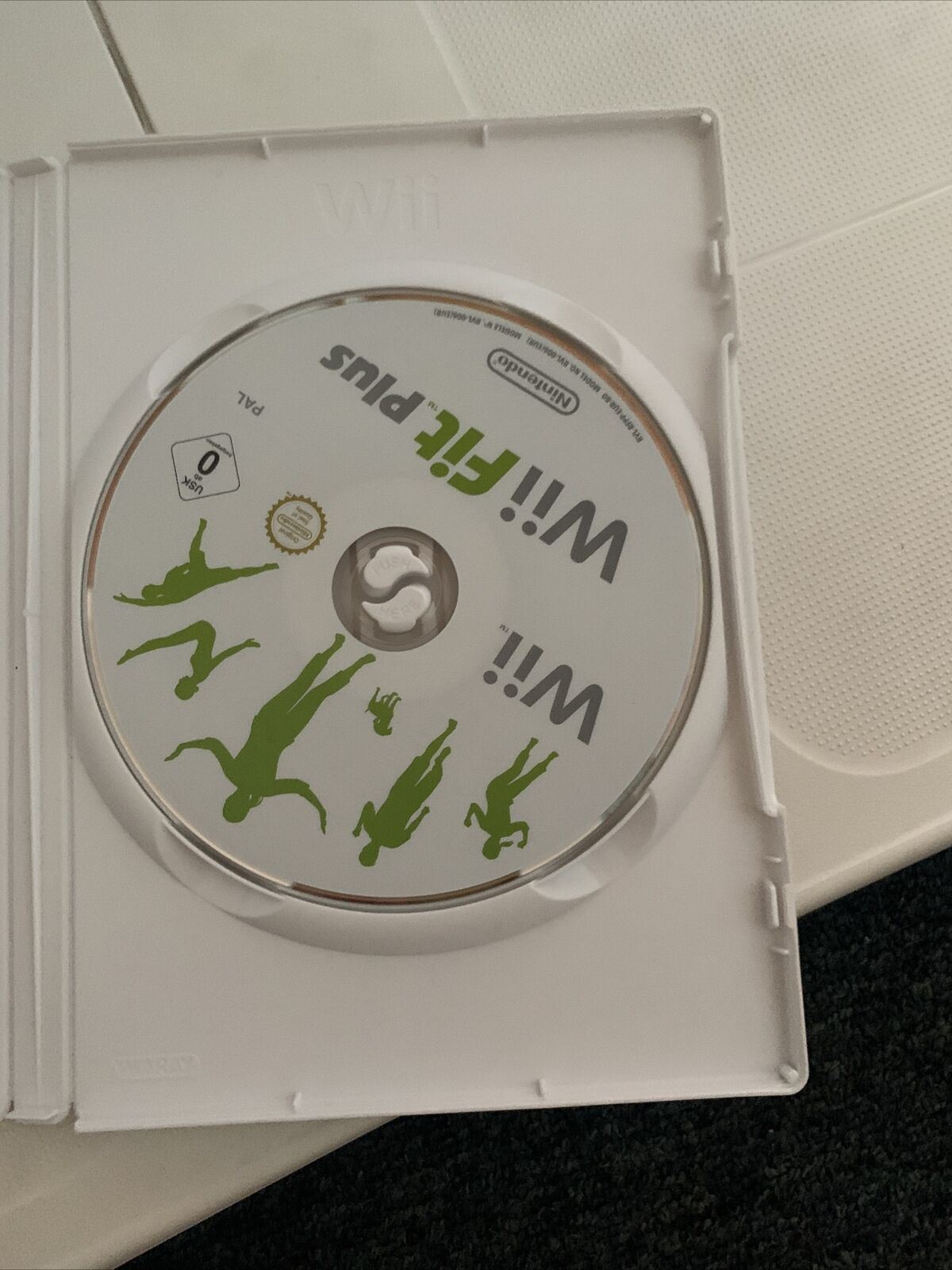 Nintendo Wii Fit Plus Balance Board And Wii Fit Plus Game (Wii, 2009) PAL