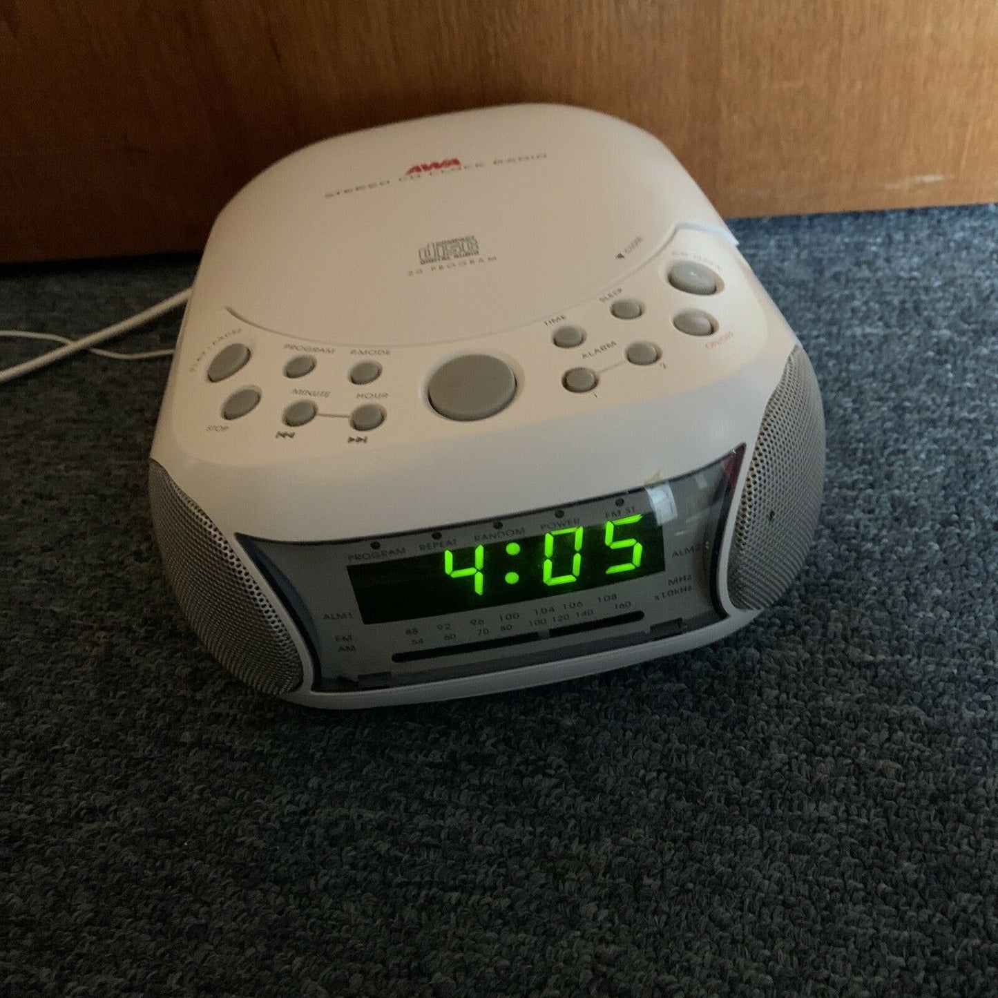 Awa Stereo CD Clock Dual Alarm FM/AM Radio CRD176X