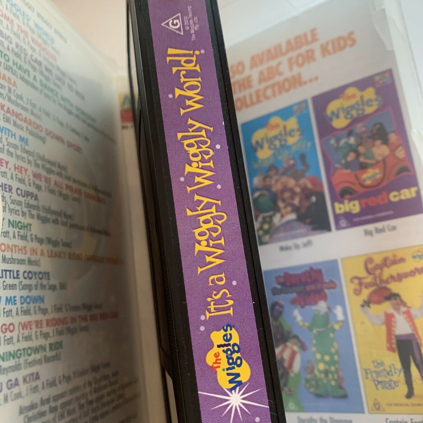 The Wiggles - Its a Wiggle Wiggly World (VHS, 2000) PAL