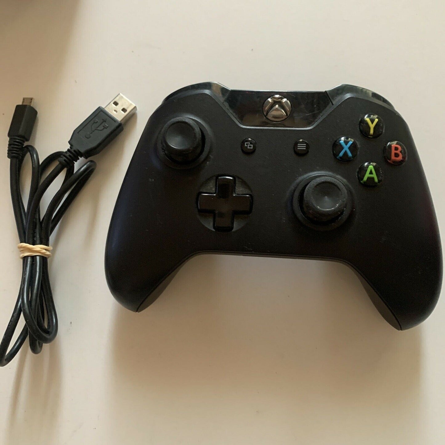 Microsoft Xbox Wireless Controller Carbon Black Model 1537