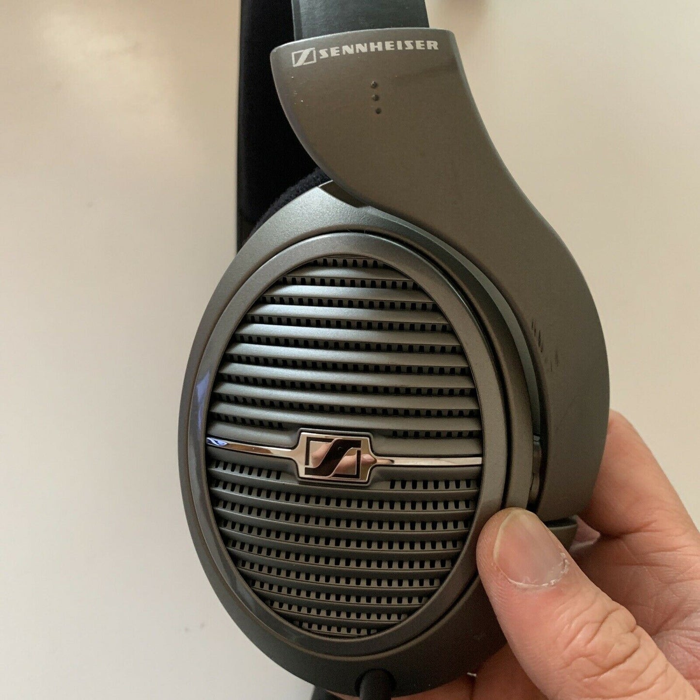 Sennheiser HD 518 Circumaural Headphones