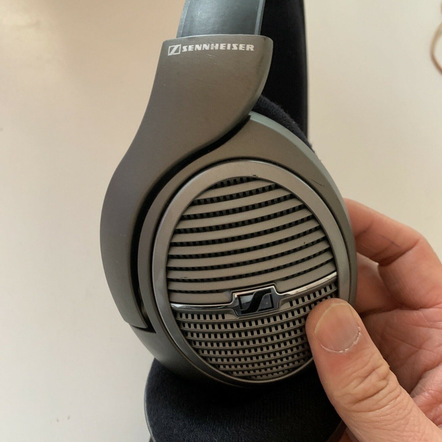 Sennheiser HD 518 Circumaural Headphones