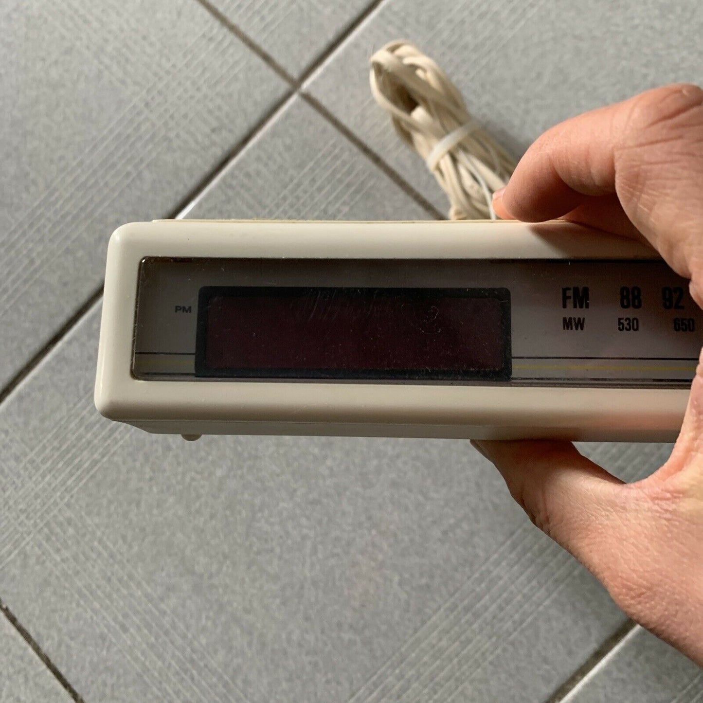 Vintage Philips D-3620 Clock FM/AM Radio