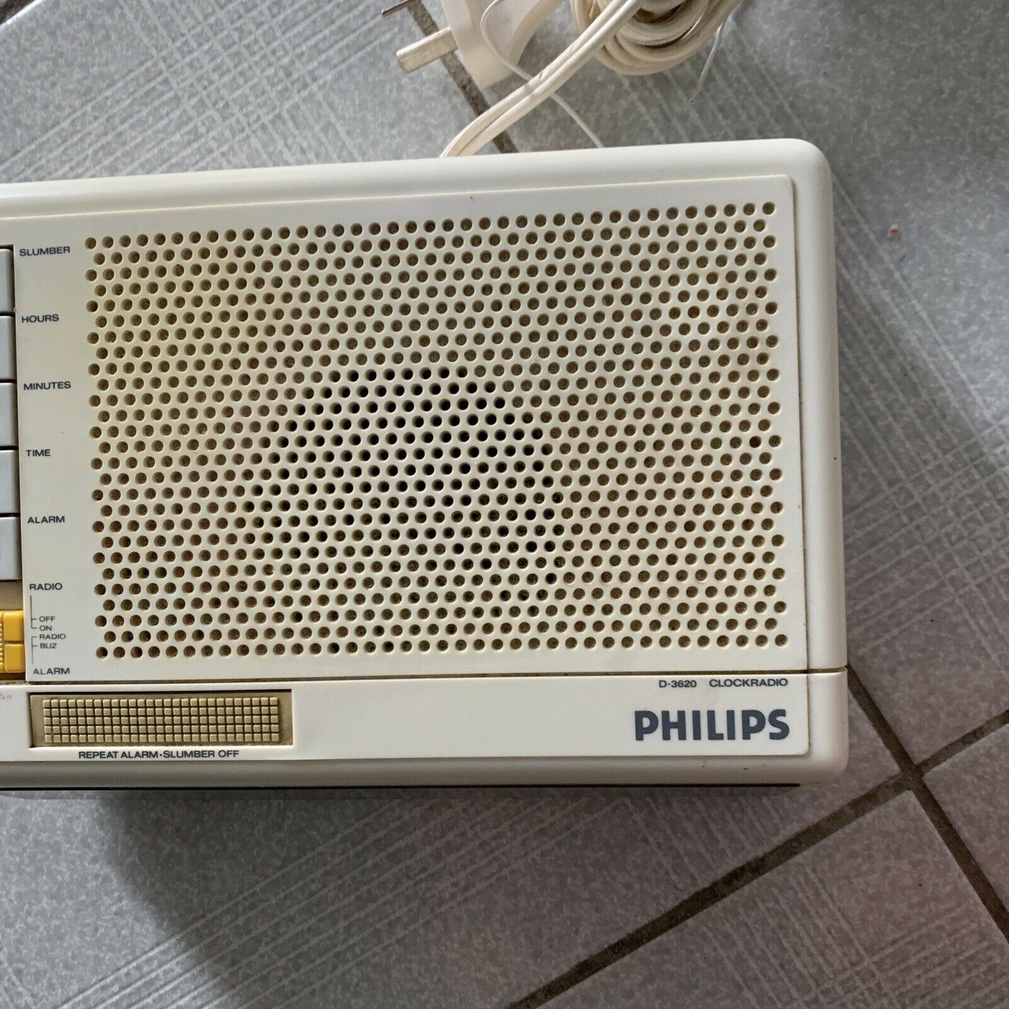 Vintage Philips D-3620 Clock FM/AM Radio