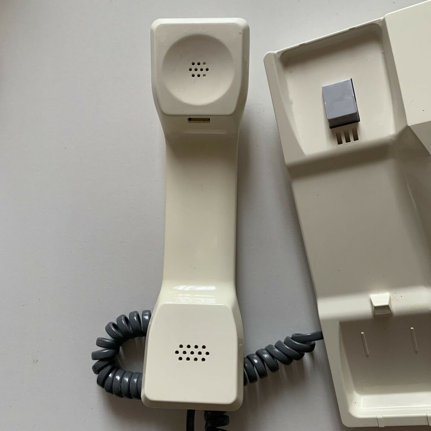 Telecom 550/200 Corded Telephone NBN Compatible