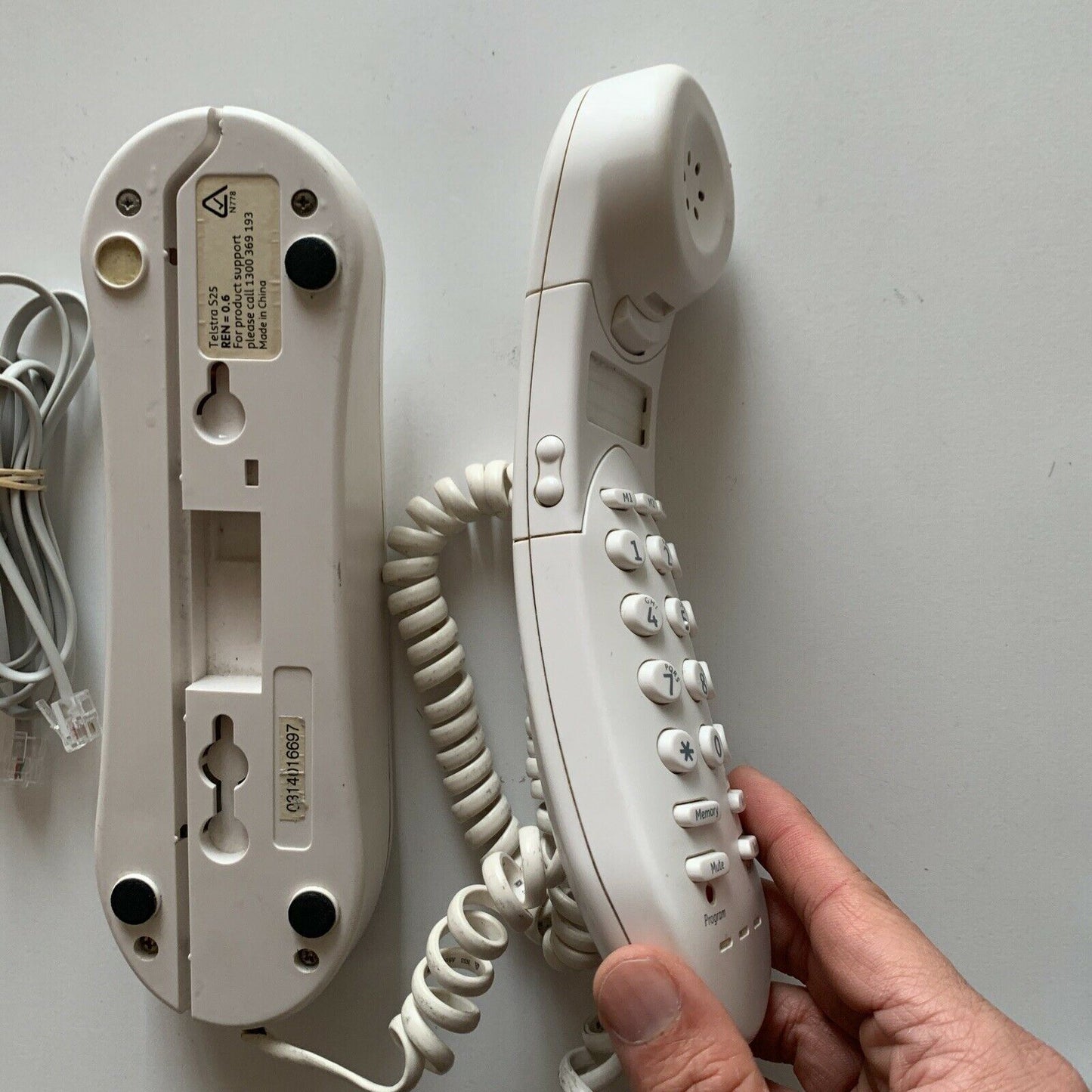 Telstra S25 Corded Telephone