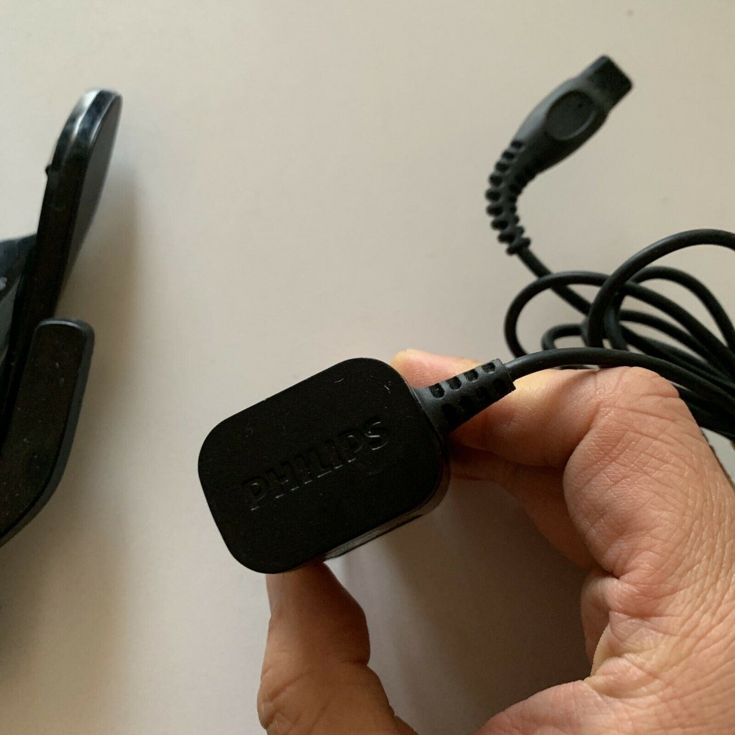 Genuine Philips GQ850 AC Adapter 8V 100mA For Shaver