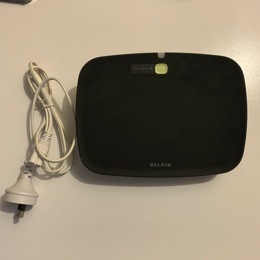 Belkin Conserve Valet with Energy-Saving USB Charging Station F7C008