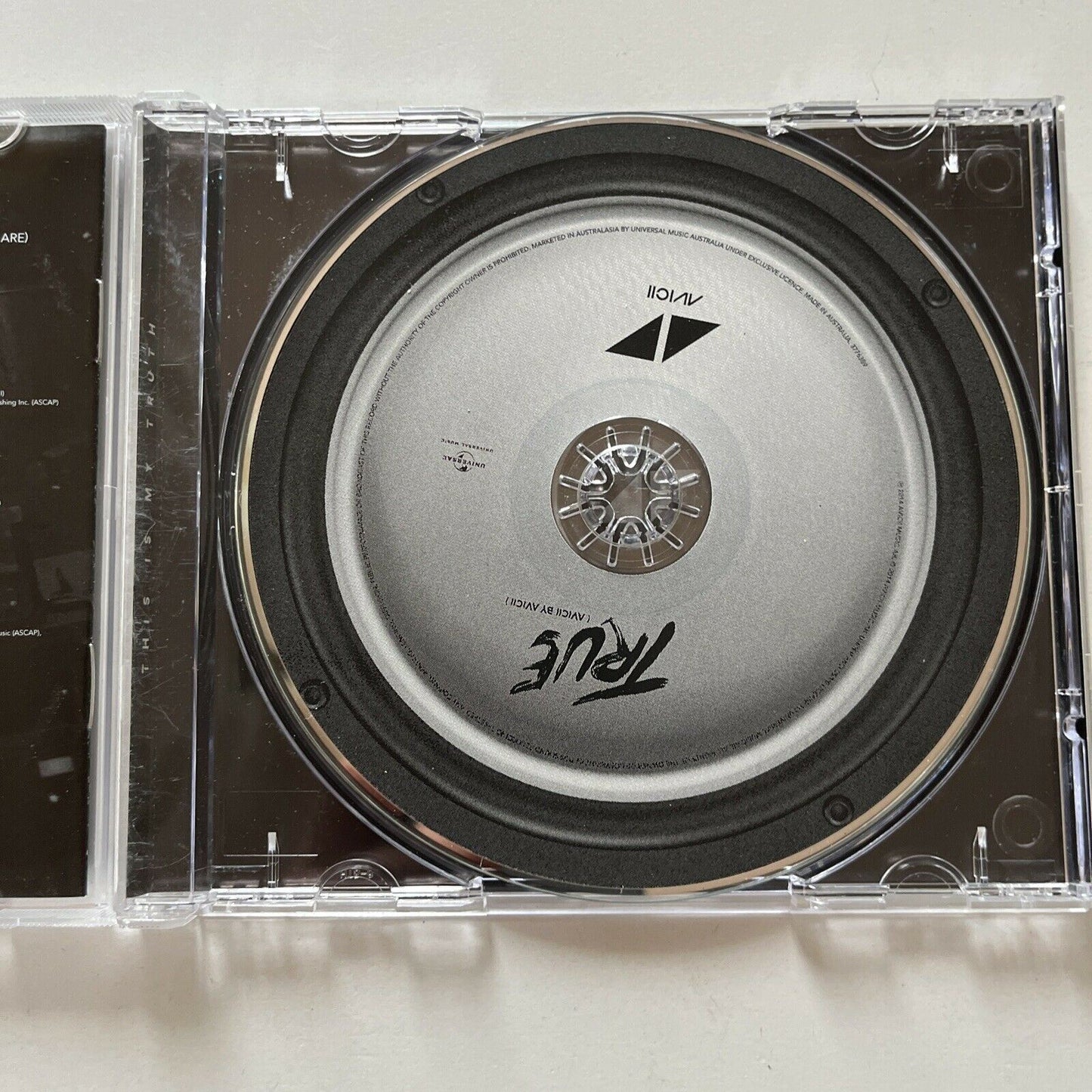 True by Avicii (CD, Sep-2013, Island (Label))