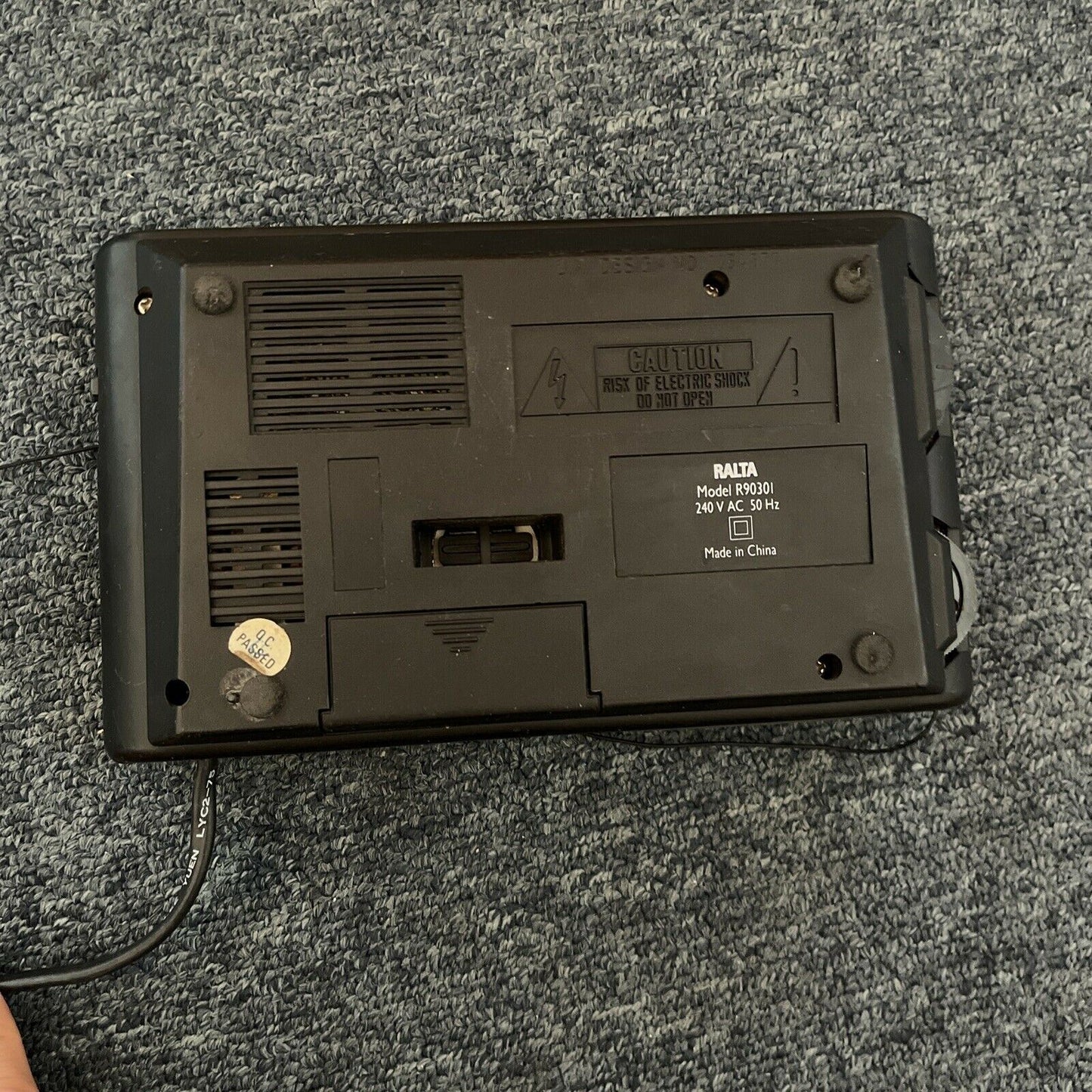 Vintage Ralta R90301 AM/FM Digital Clock Alarm Radio