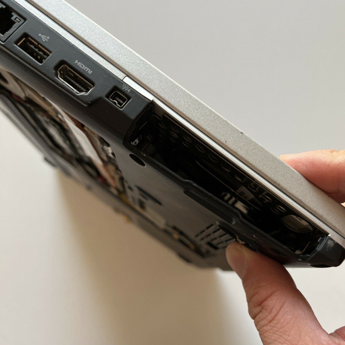 Dell XPS M1330 Notebook *For Parts Or Repair Only*