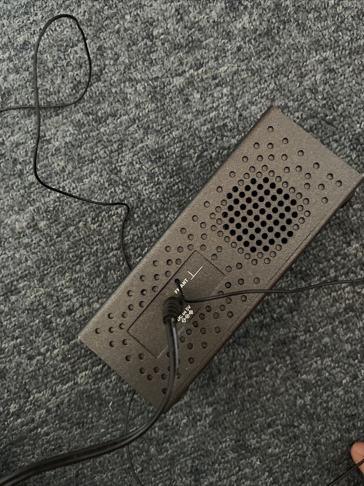 Anko CAA18030 Alarm Clock AM/FM Radio Black Retro Unit