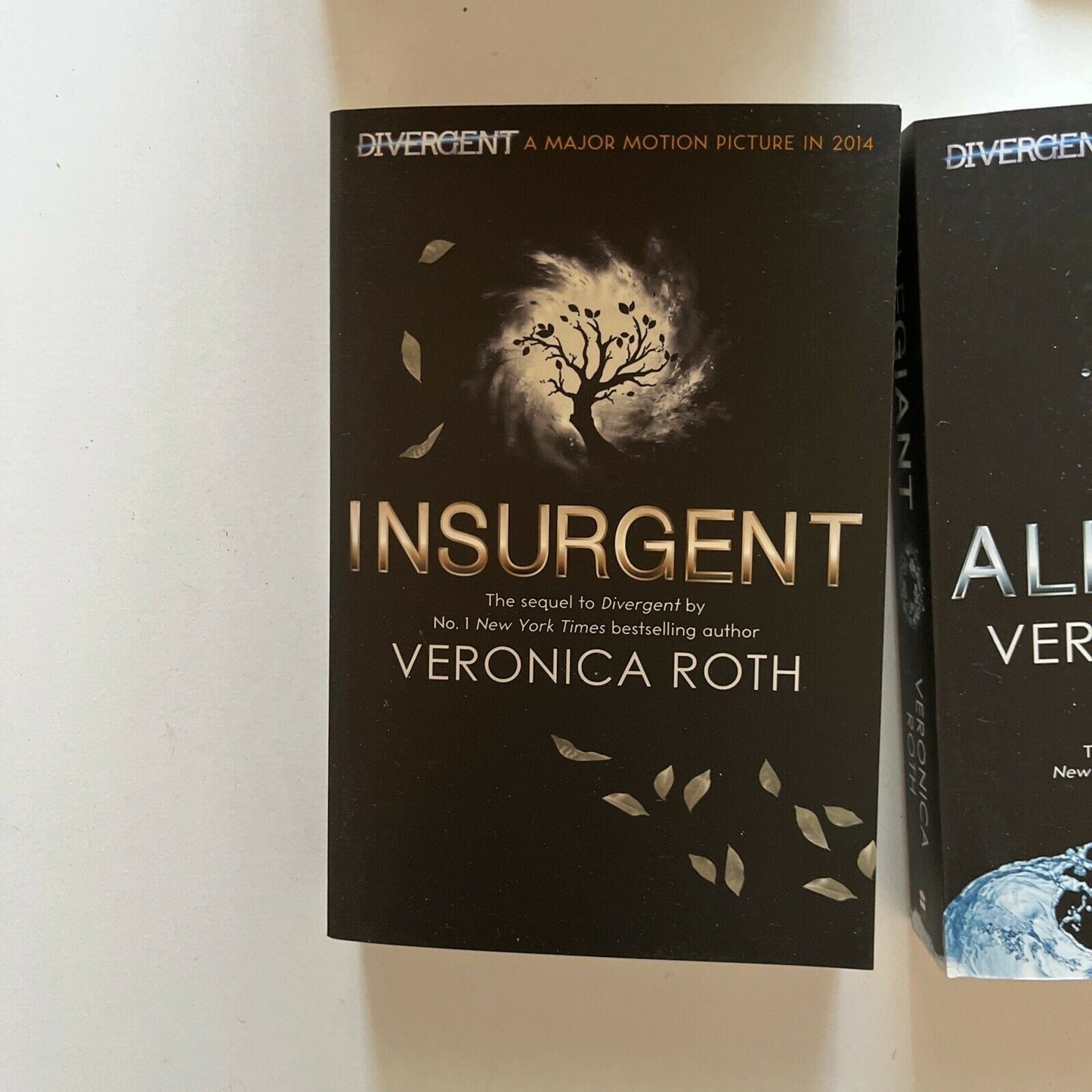 Divergent Series Box Set (Books 1-4 Plus World of Divergent) by Veronica Roth...