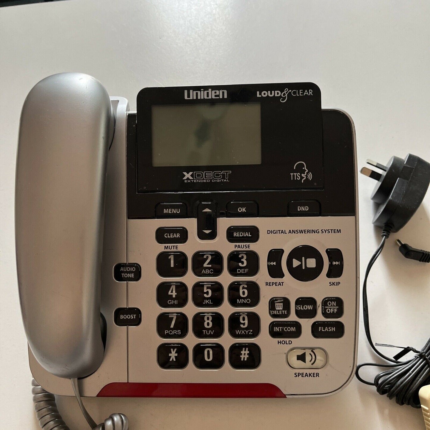 Uniden SSE37+1 XDECT Extended Digital Loud & Clear Corded Telephone