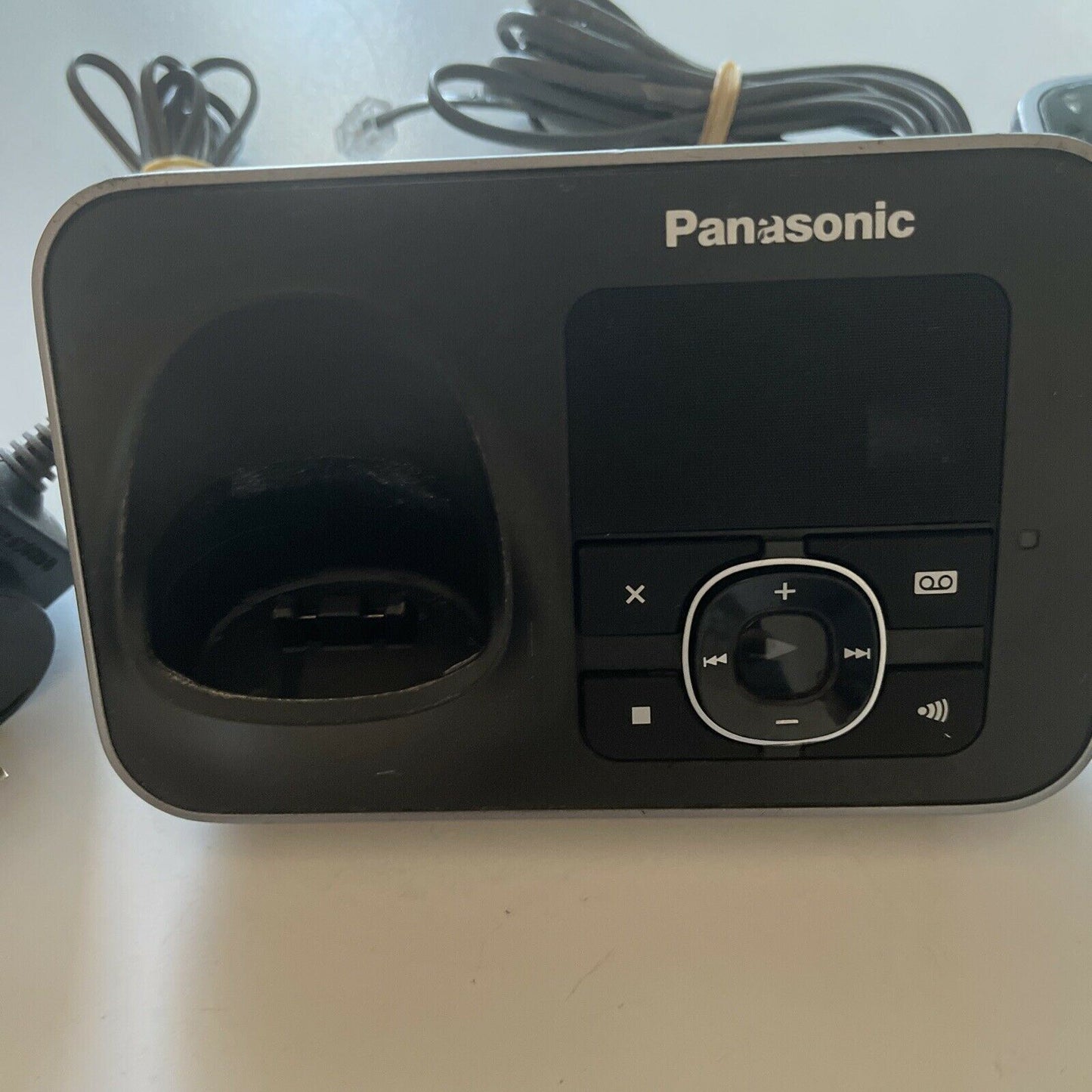 Panasonic KX-TG6621AL Cordless Phone with One Handset & Answering Machine