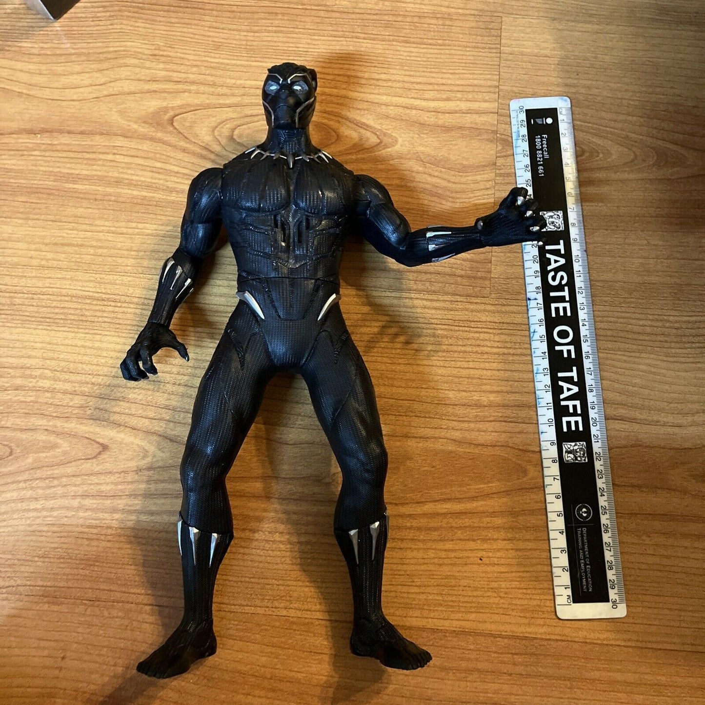 Black Panther 12" Action Figure Hasbro Marvel 2017