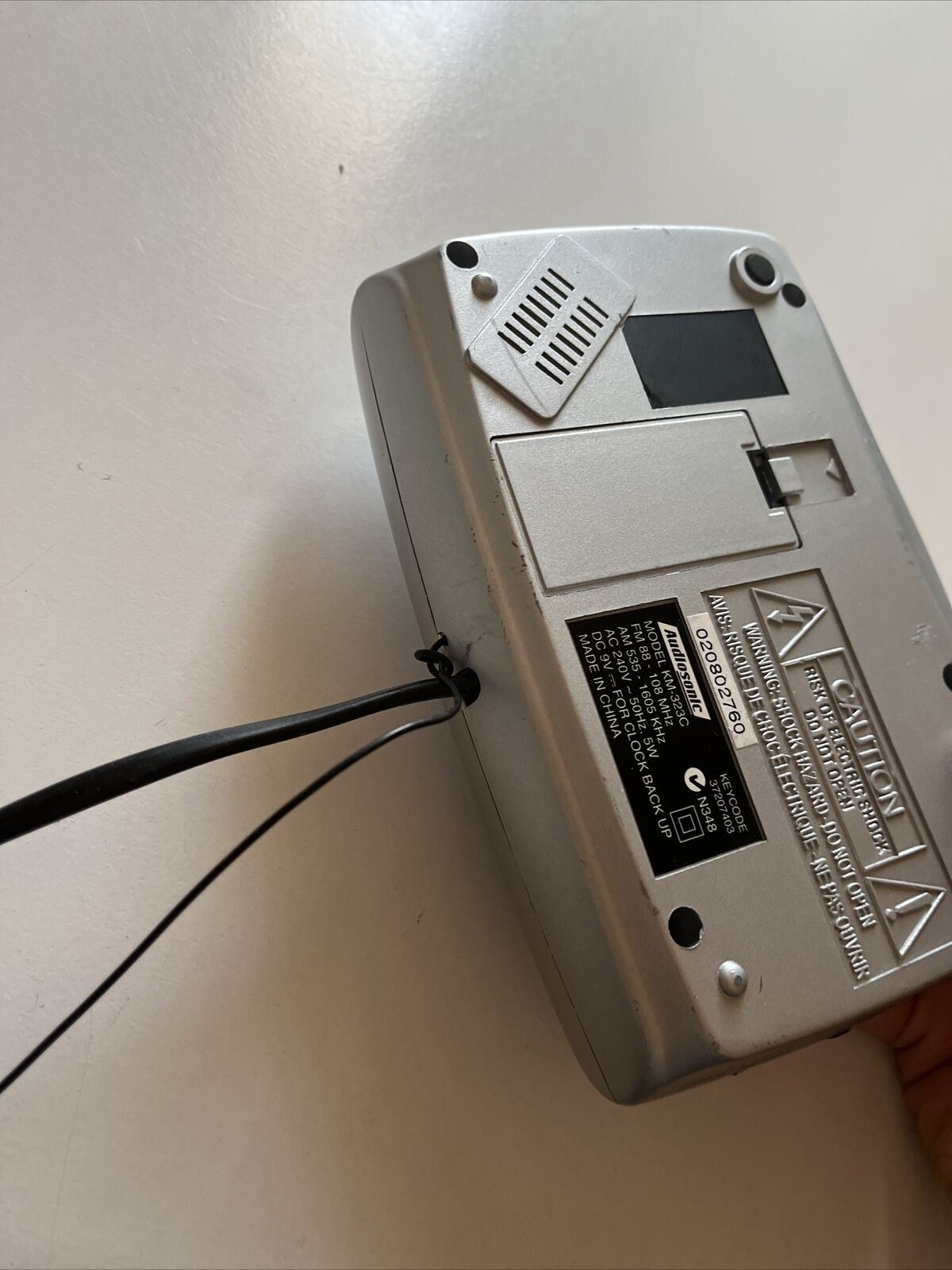 Audiosonic KM-324C Alarm Clock AM/FM Radio