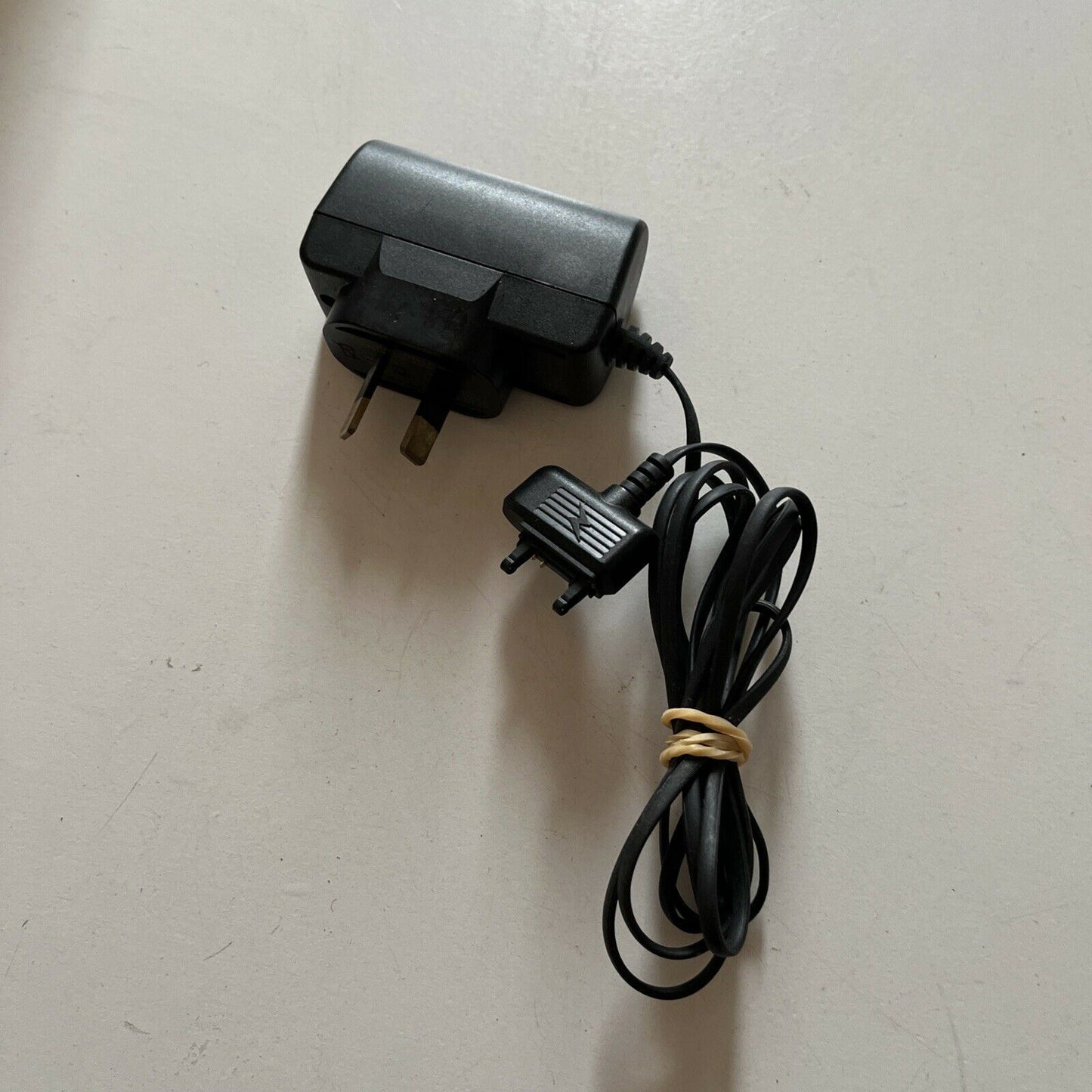 Genuine Sony Ericsson CST-15 CAA-0002009-AU AC Adapter 5V 350mA