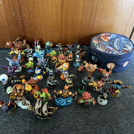 39 Skylanders Figures With Carrying Bag