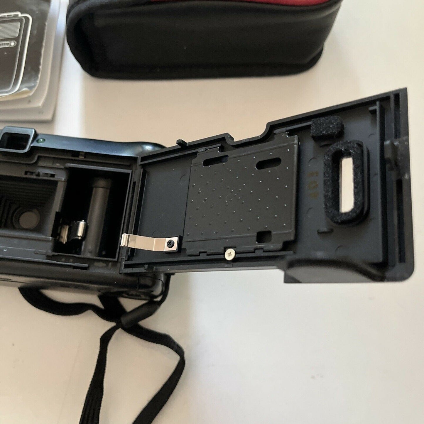 Hanimex Mini Focus Free Film Camera Flash 35mm