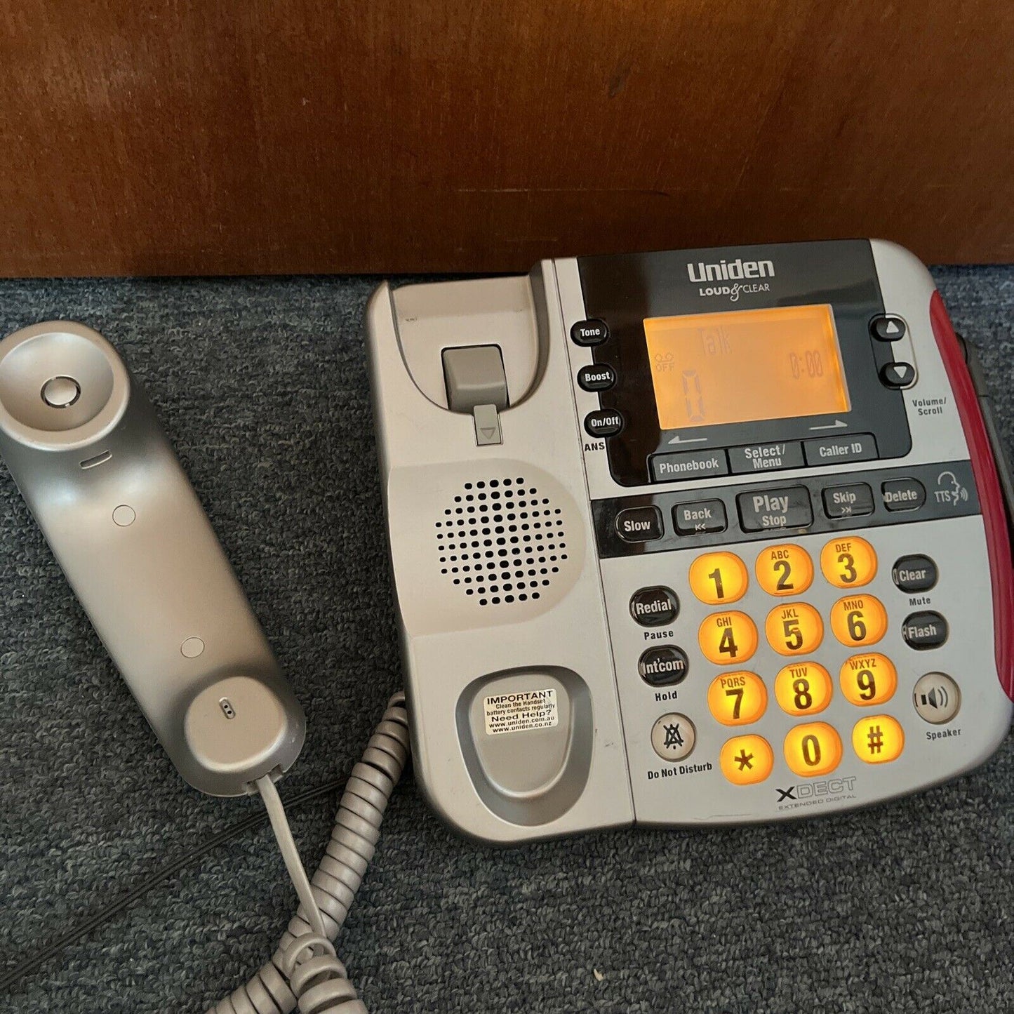 Uniden SSE27+1 Loud & Clear Landline Corded Phone for Hearing/Visually Impaired