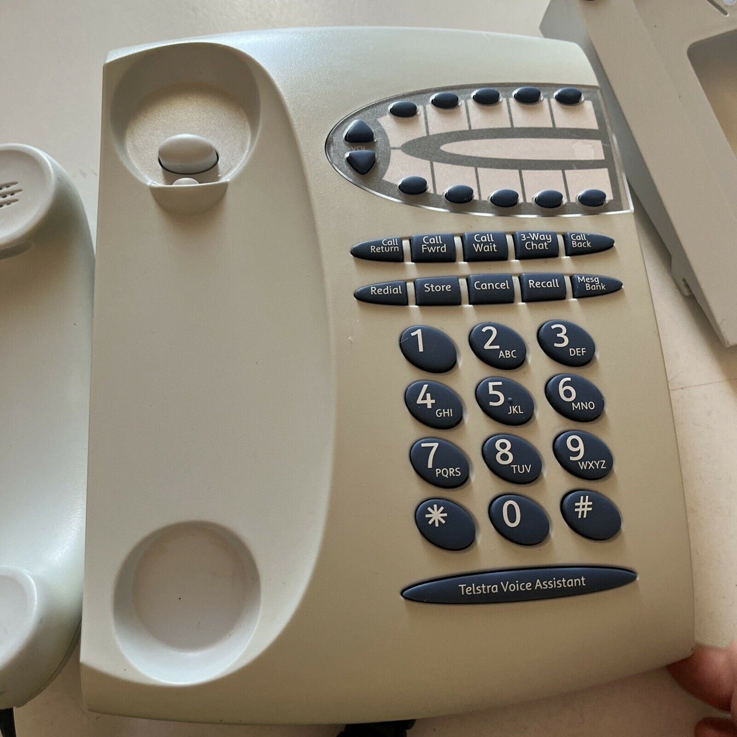 Telstra T1000S Landline Corded Telephone With Wall Mount. Tested & Working