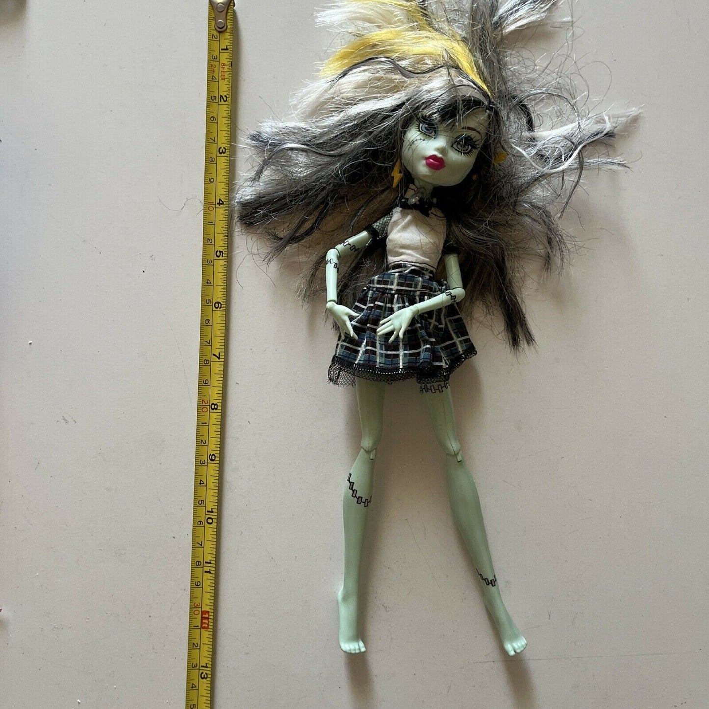 Frankie Stein Ghouls Alive! Monster High 11" Doll Mattel 2008