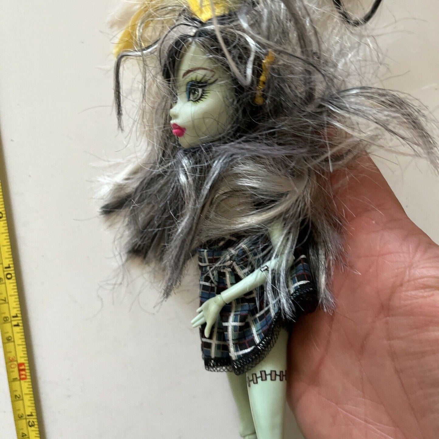 Frankie Stein Ghouls Alive! Monster High 11" Doll Mattel 2008