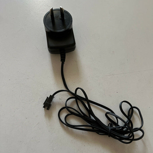 Genuine Revell AC Adapter 24094 100-240V 4.2V 800mA