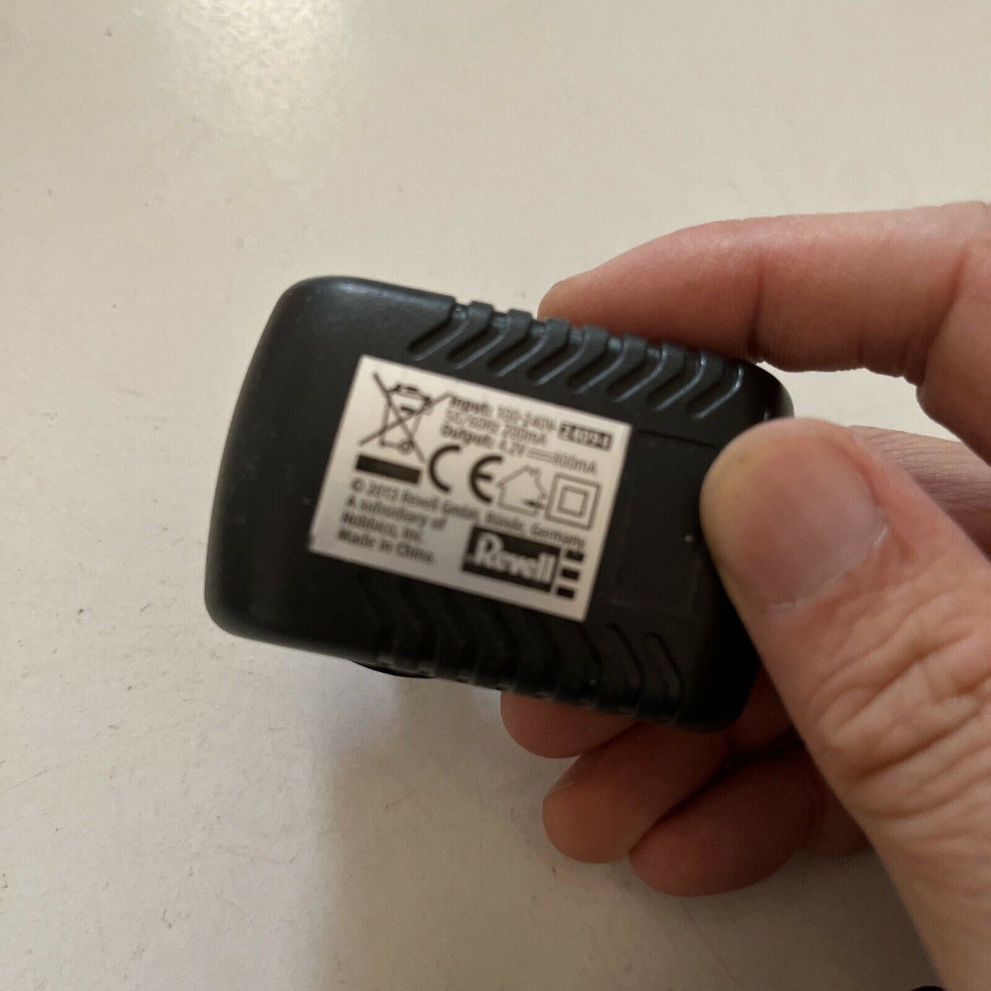 Genuine Revell AC Adapter 24094 100-240V 4.2V 800mA