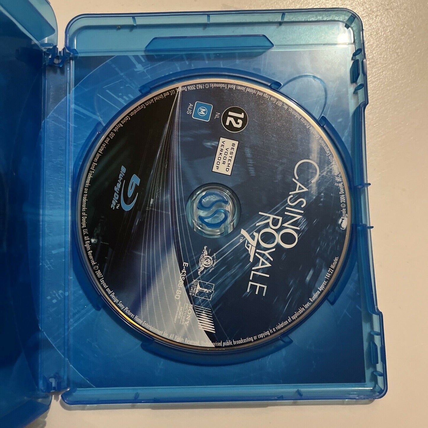 James Bond: Casino Royale / Quantum Of Solace (Blu-ray, 2008, 2-Disc) Region B