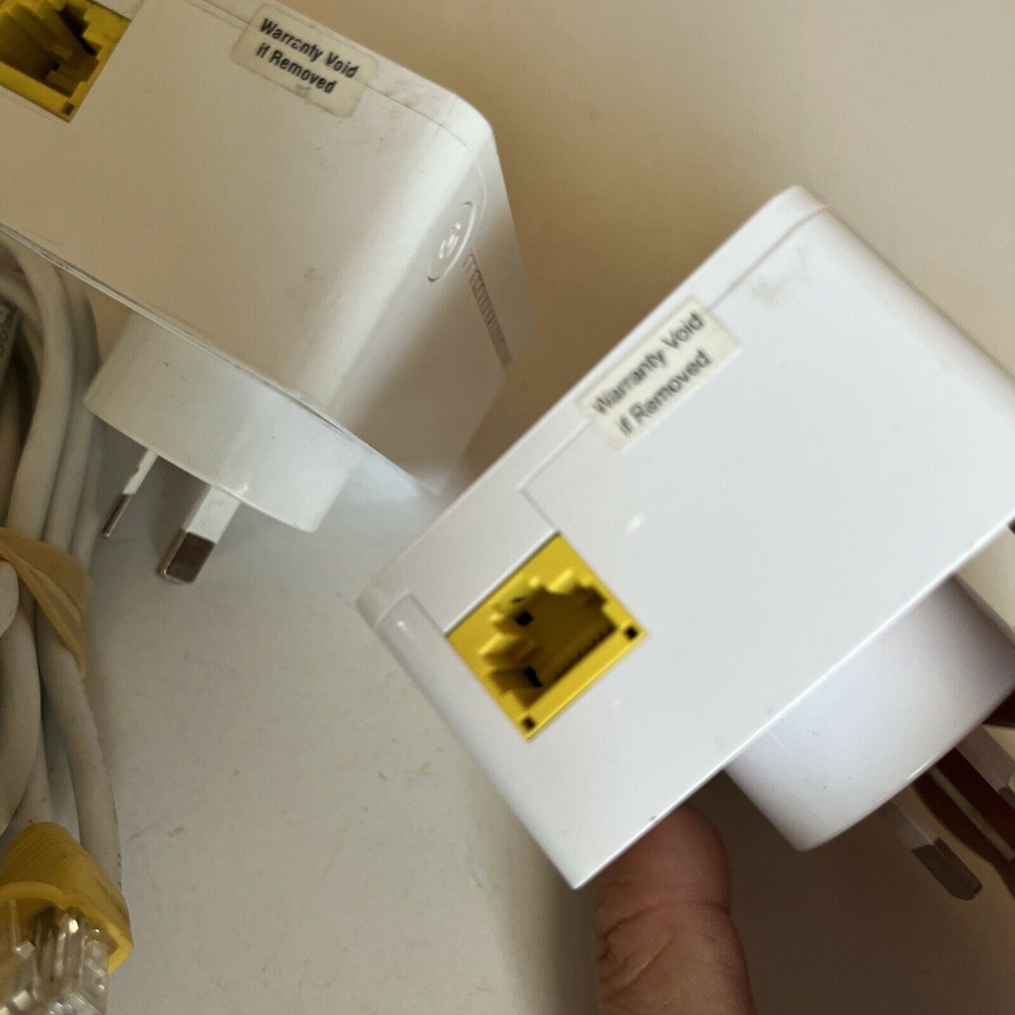 2x D-Link DHP-P308AV Powerline Adapter Ethernet Cables