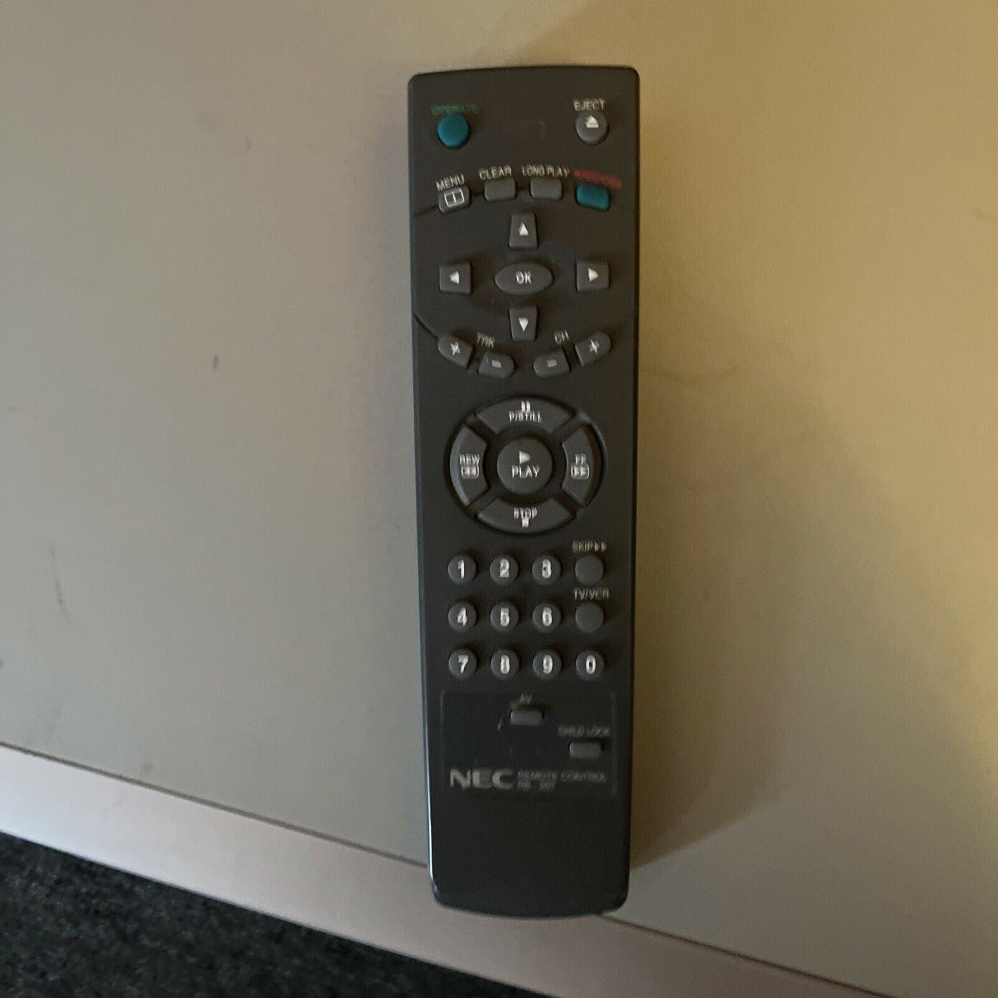 NEC VN-404 VCR Video Cassette Recorder NTSC/PAL Playback With Remote