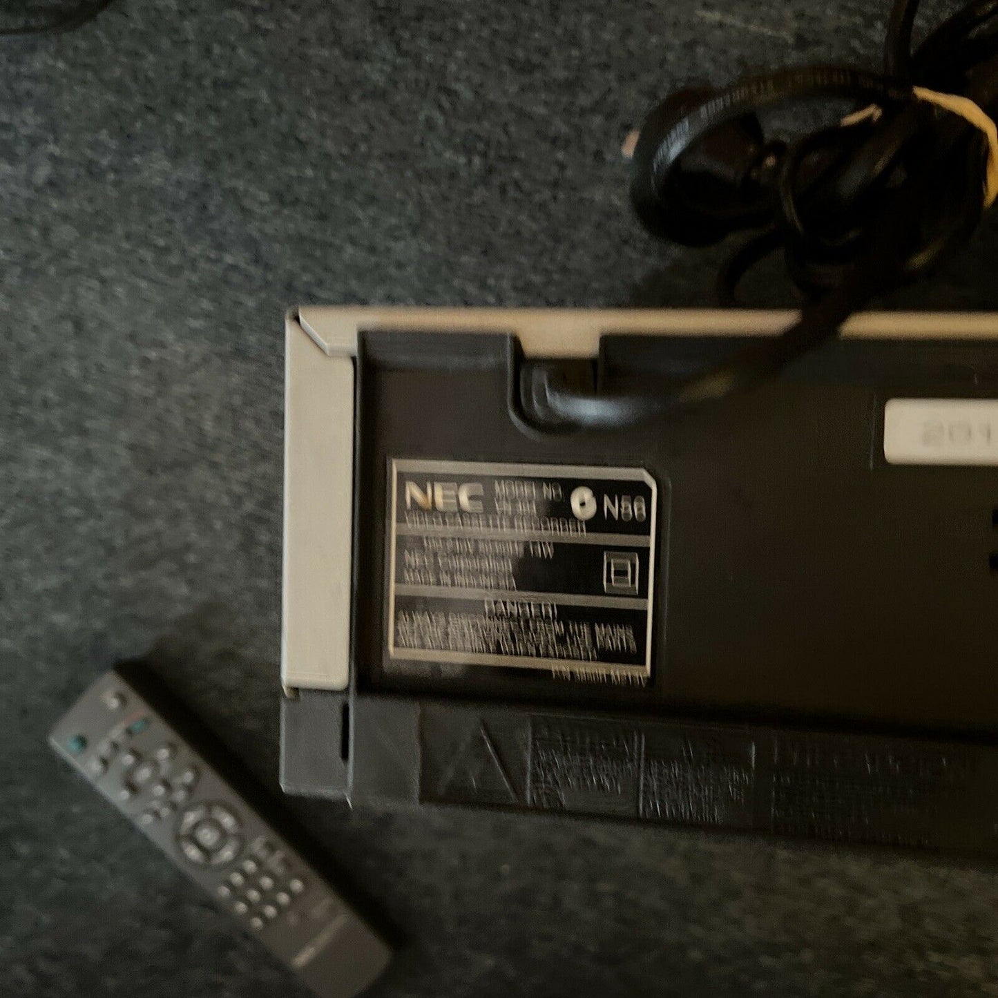 NEC VN-404 VCR Video Cassette Recorder NTSC/PAL Playback With Remote