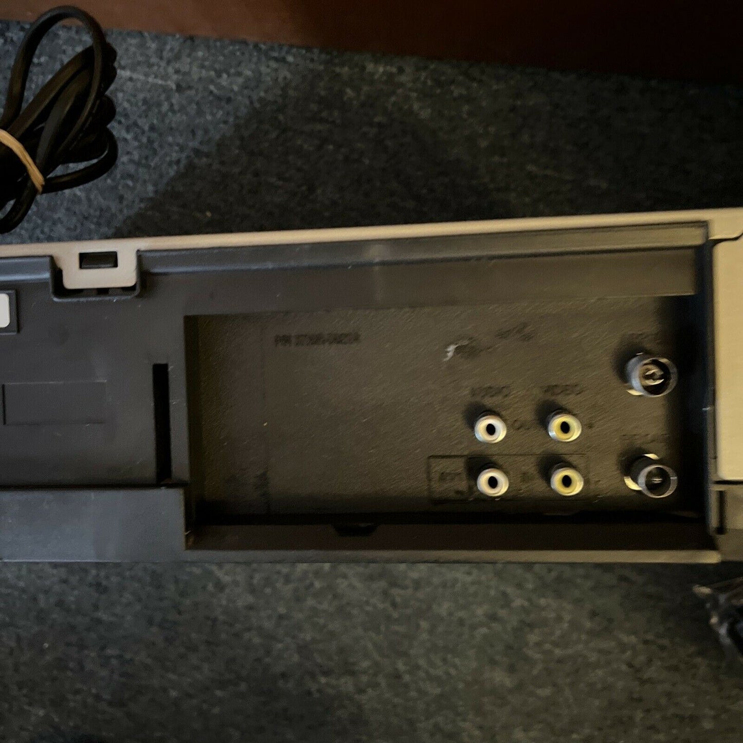 NEC VN-404 VCR Video Cassette Recorder NTSC/PAL Playback With Remote